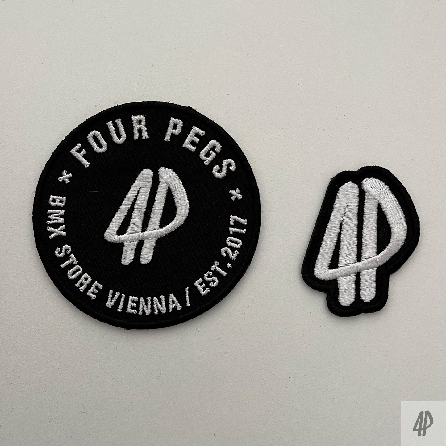 Fourpegsbmx OG Logo Round Aufnäher / Patch