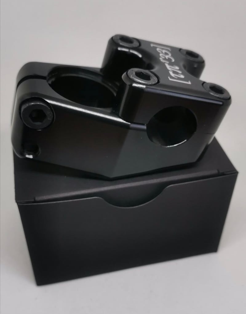 Three V2 33mm Vorbau / Stem Black