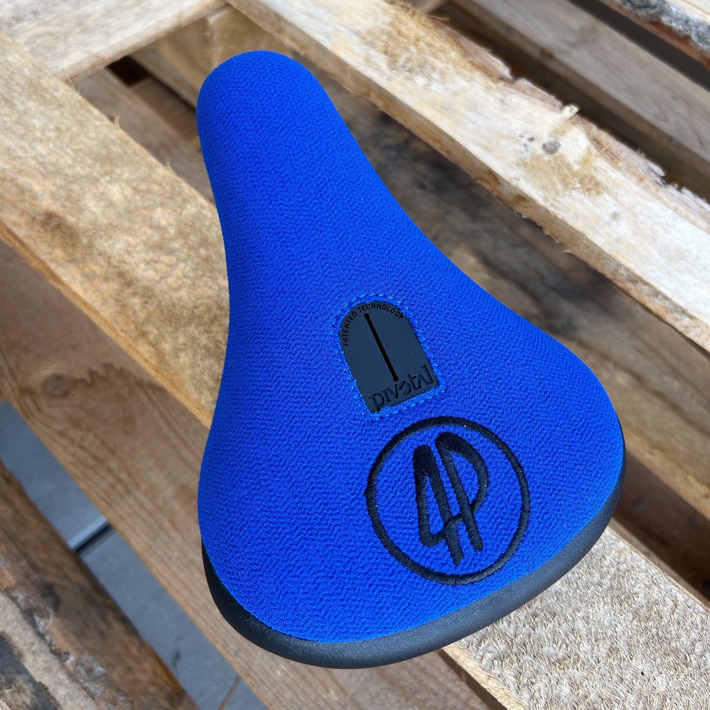 Fourpegsbmx Flatland V2 Pivotal Sattel / Seat Blue