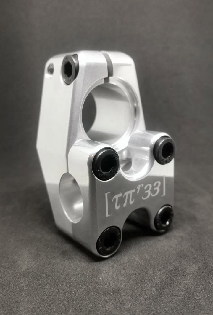 Three V2 33mm Vorbau / Stem Polished