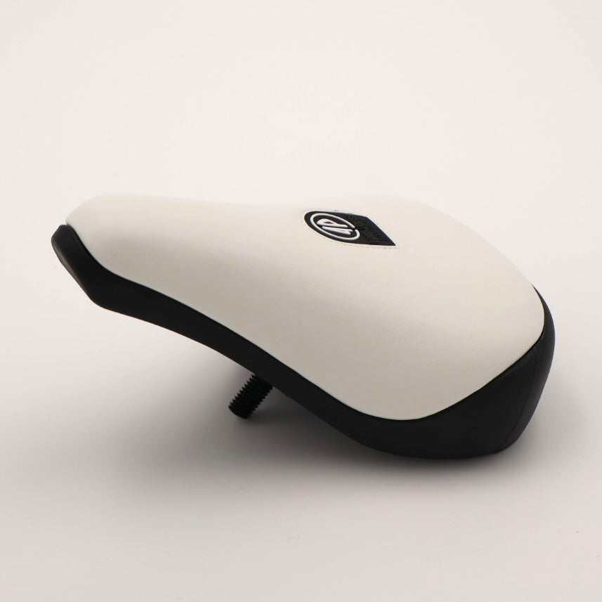 Fourpegsbmx Flatland V3 Smooth Pivotal Sattel / Seat White