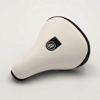 Fourpegsbmx Flatland V3 Smooth Pivotal Sattel / Seat White