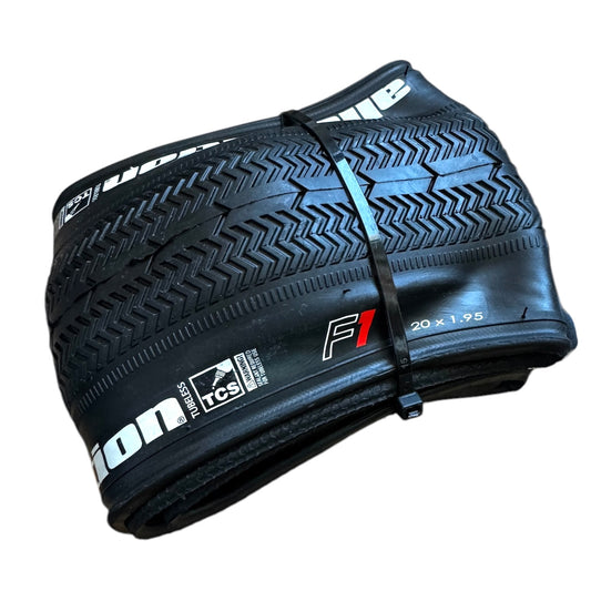 Alienation F1 TCS 1.95“ Foldable Reifen / Tire Black