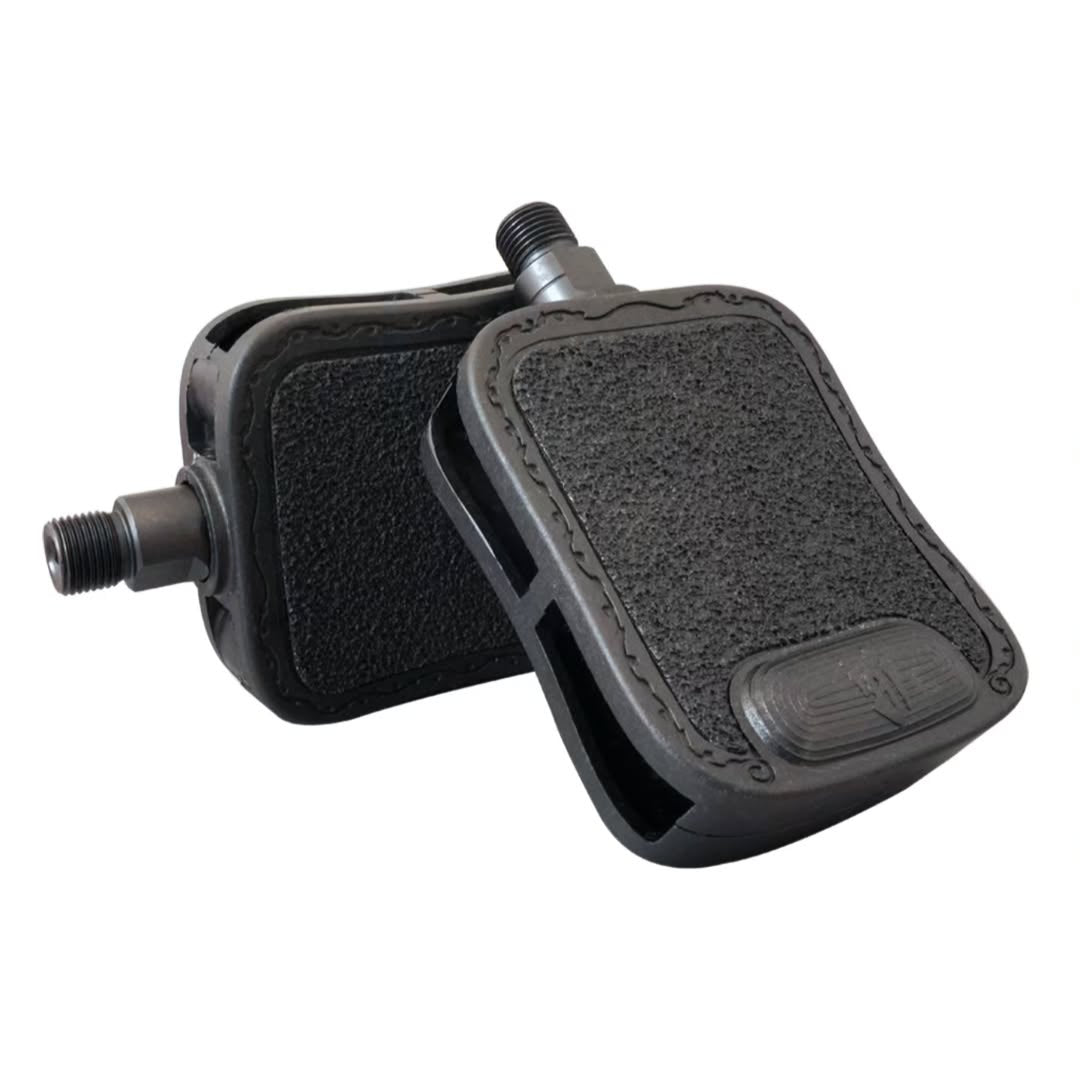 IGI_Black_Pedals