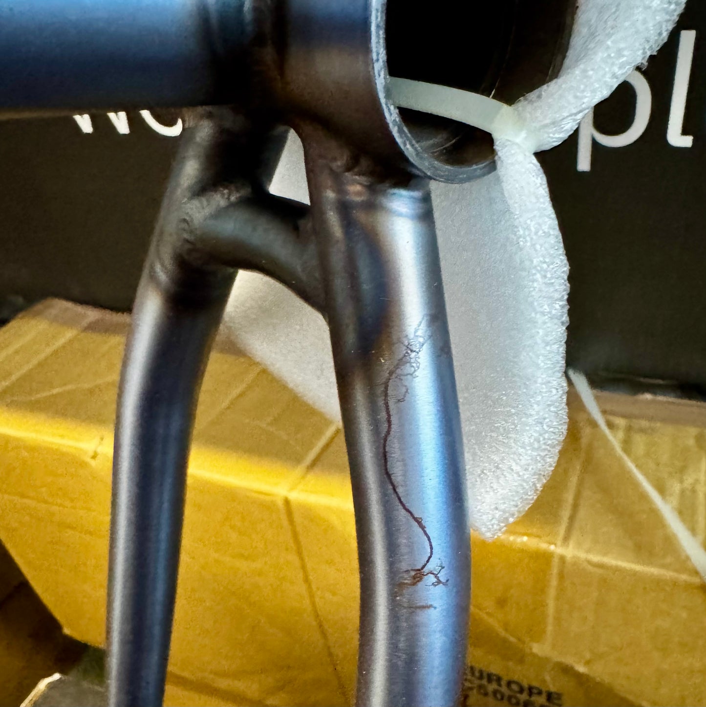 Utopia_19_grey_cs_surface