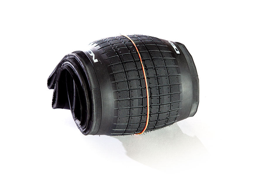 Demolition Hammerhead Street 2.25" Kevlar Reifen / Tire Black