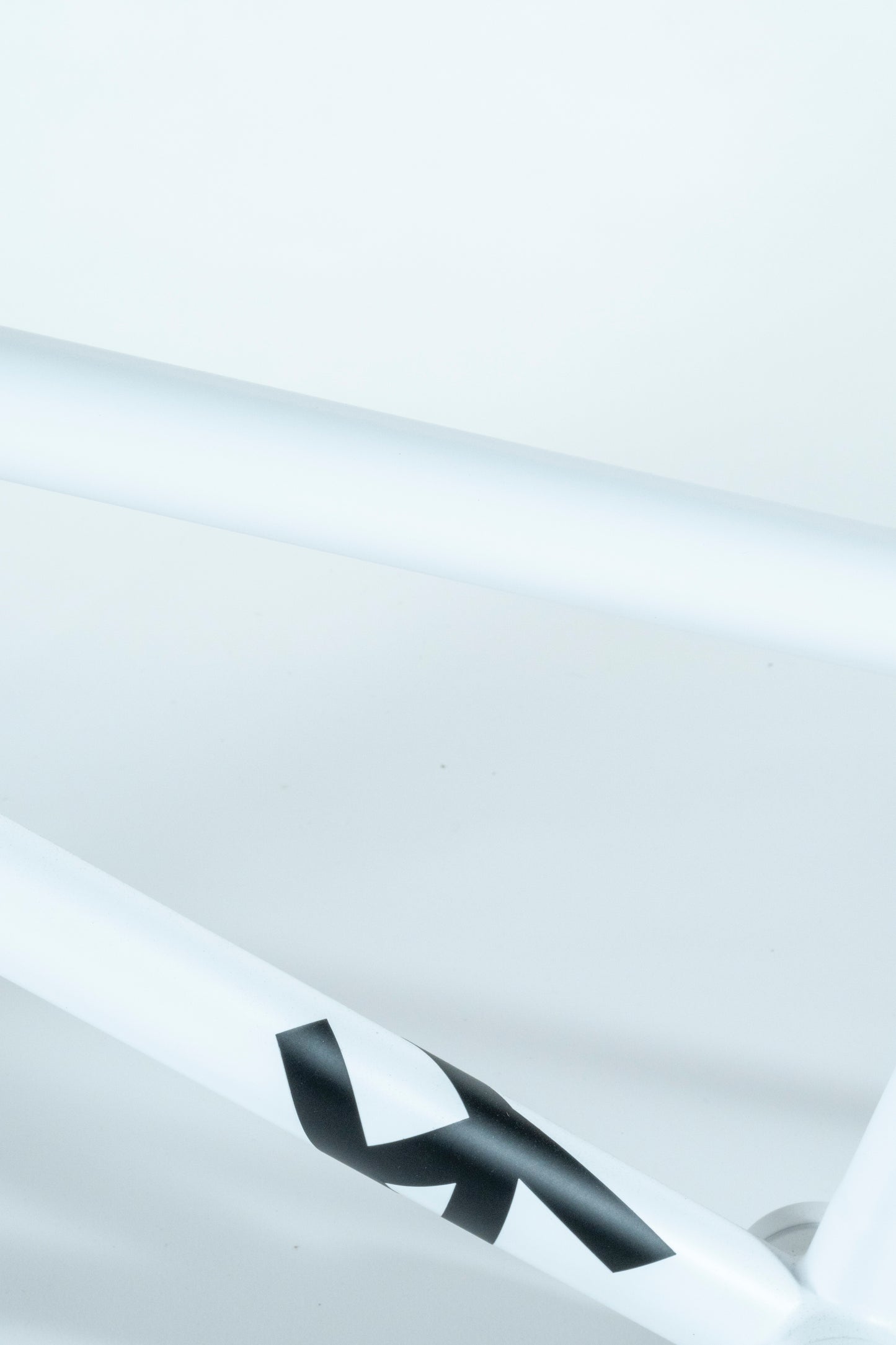 Heresy Ascend X V3 19” White Rahmen / Frame Flatland