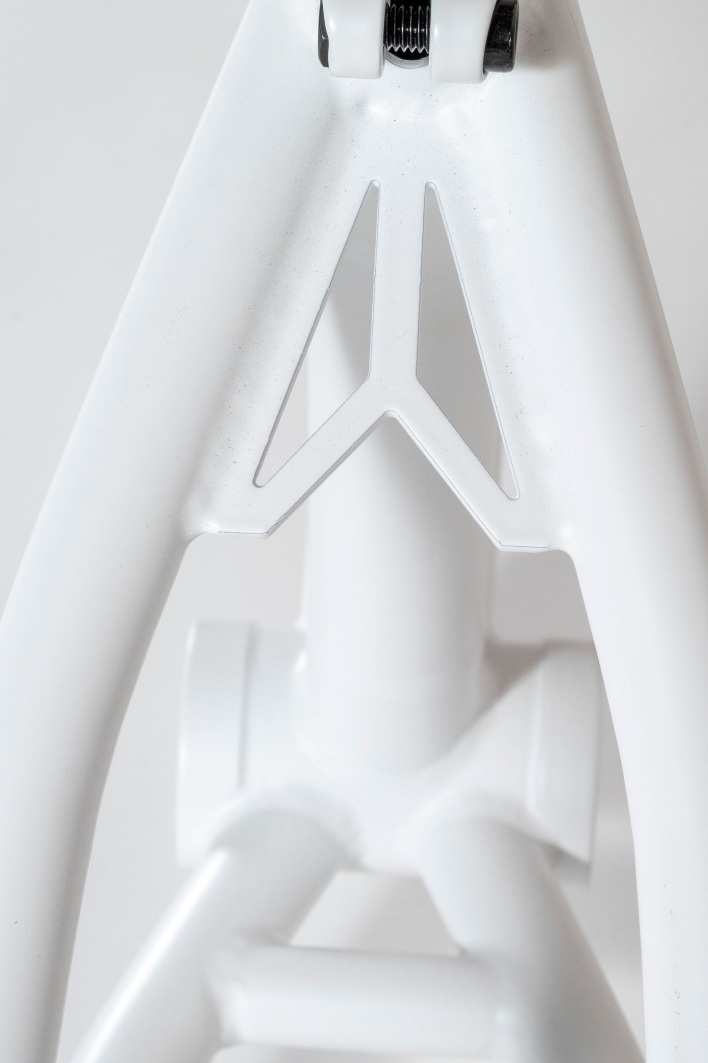 Heresy Ascend X V3 19” White Rahmen / Frame Flatland