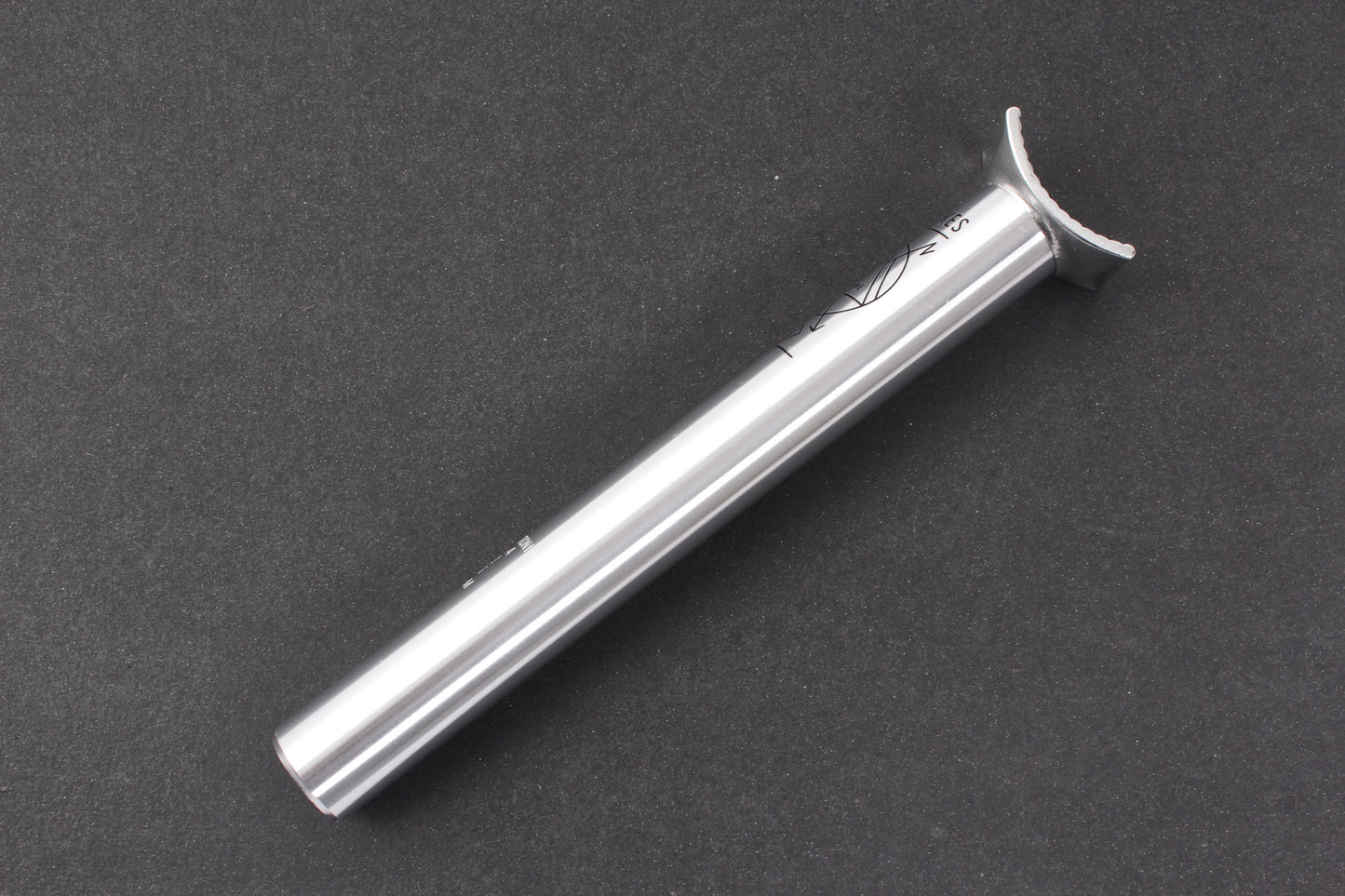 KHE Bikes Pivotal 200mm Sattelstange / Seatpost Polished