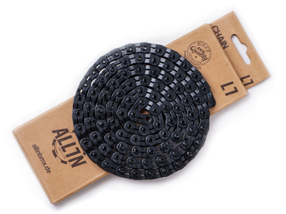 All In Bluff Halflink Kette / Chain