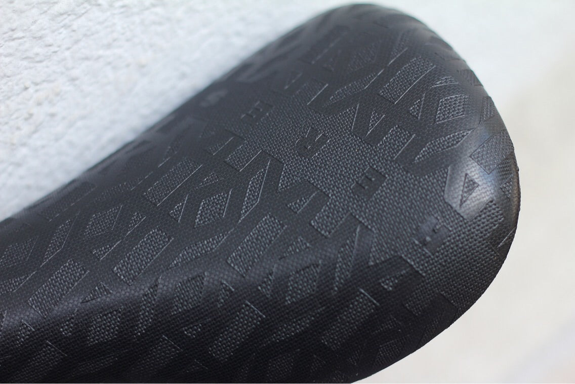 Heresy Reign II. Combo Sattel / Seat Black